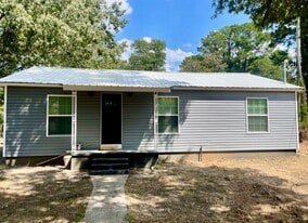 1921 S State Line Ave in Texarkana, AR - Building Photo