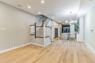 1239 Kenyon St NW in Washington, DC - Building Photo - Building Photo