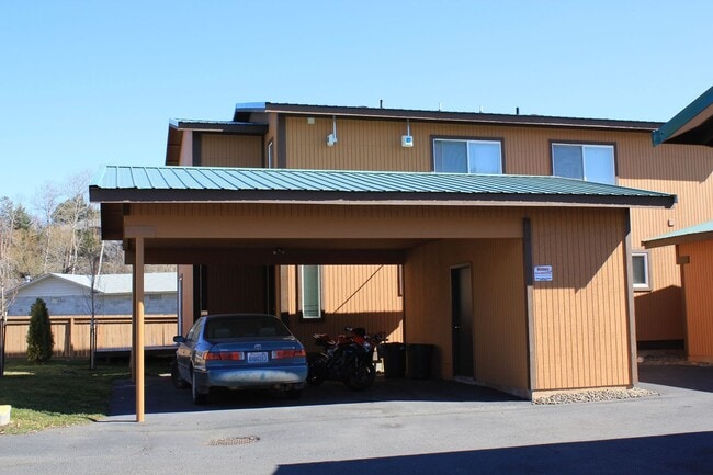 property at 1308 N Brooklane St