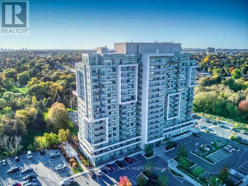 1346 Danforth Ave in Toronto, ON - Building Photo