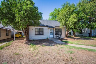 2409 26th St in Lubbock, TX - Building Photo - Building Photo