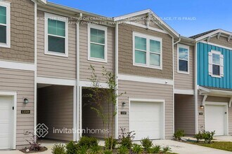 13307 Shore Grass Dr in Jacksonville, FL - Foto de edificio - Building Photo