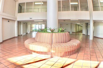 5900 SW 127th Ave, Unit 3213 in Miami, FL - Foto de edificio - Building Photo