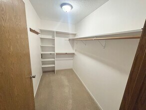 10450 Washington Blvd NE in Blaine, MN - Building Photo - Building Photo