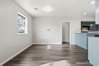 11317 N Florida Ave in Oklahoma City, OK - Building Photo - Building Photo