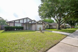 12718 Monaco Rd in Houston, TX - Building Photo