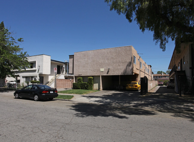 14819 Friar St in Van Nuys, CA - Building Photo - Building Photo