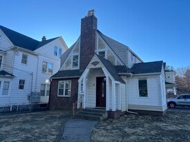 403 Cooke St in Waterbury, CT - Building Photo