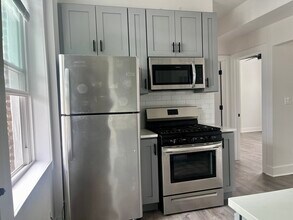 5321 N Damen Ave in Chicago, IL - Building Photo - Building Photo