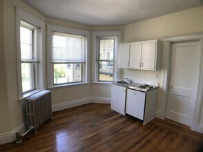 29 Park Dr in Boston, MA - Building Photo - Building Photo