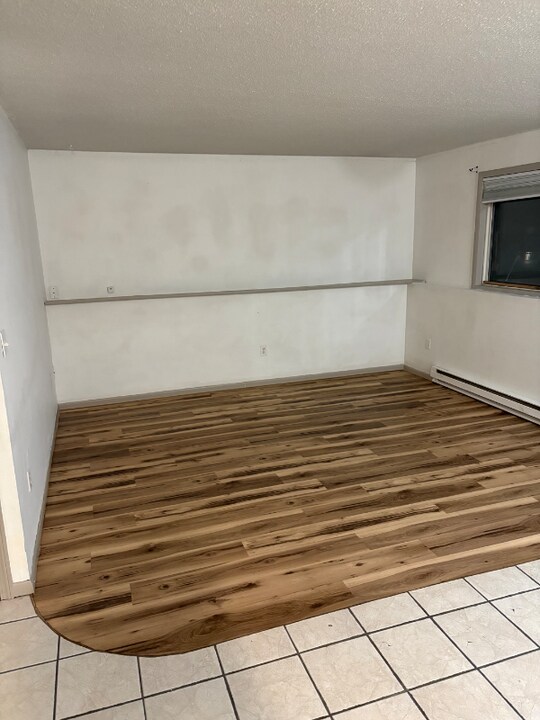 190 Glenwood Dr in Kalispell, MT - Building Photo