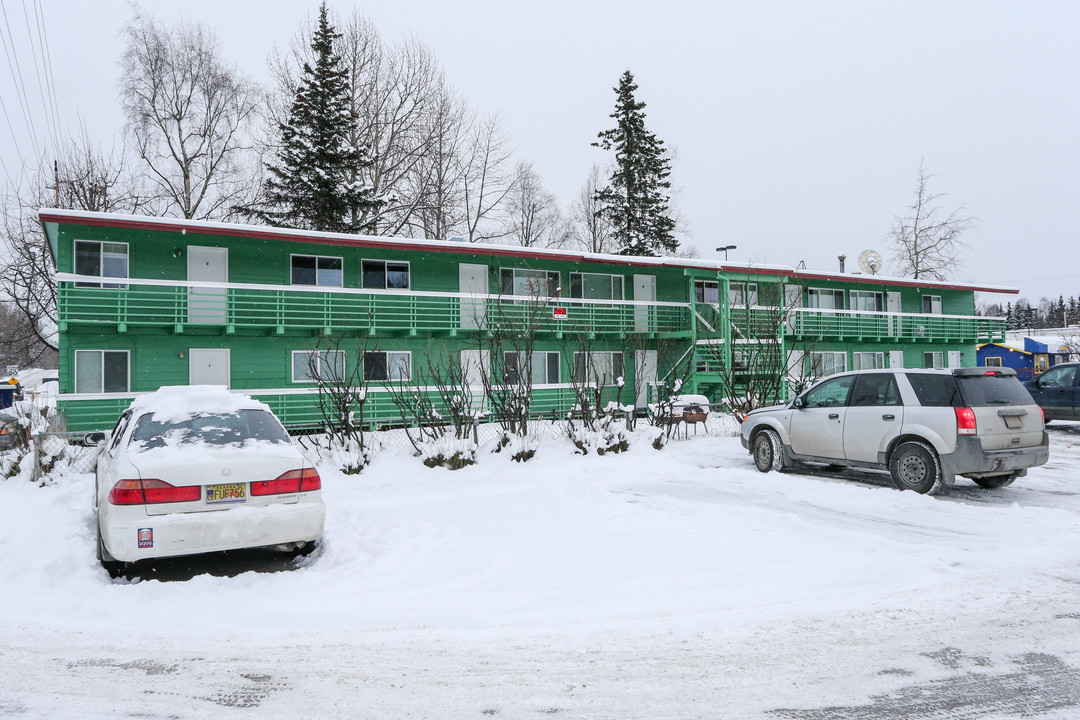 111 Muldoon Rd in Anchorage, AK - Building Photo