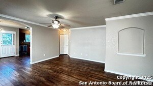 9327 Rainbow Creek in San Antonio, TX - Foto de edificio - Building Photo