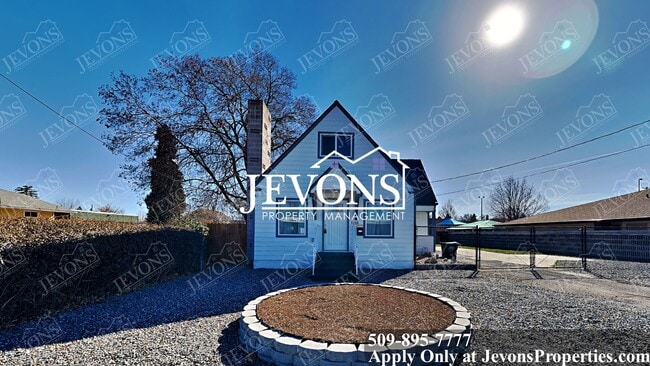 property at 1206 W Nob Hill Blvd