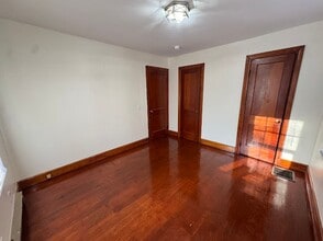 333 McClelland St in Bluff City, TN - Building Photo - Building Photo