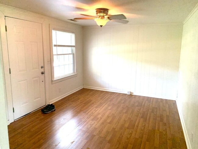 property at 147 Dellway Dr