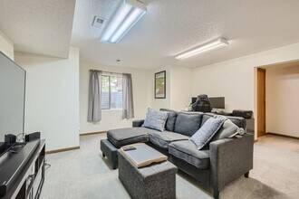 8085 Holland Ct in Arvada, CO - Building Photo - Building Photo