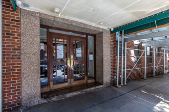 415 E 80th St in New York, NY - Building Photo - Building Photo