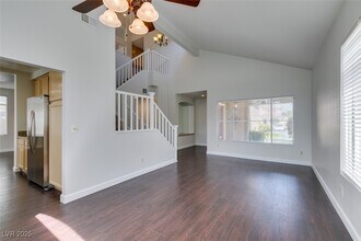 1425 Goldenspur Ln in Las Vegas, NV - Building Photo - Building Photo
