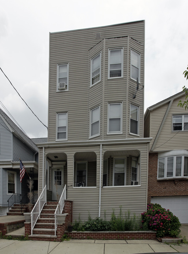 428 Avenue E in Bayonne, NJ - Building Photo - Building Photo