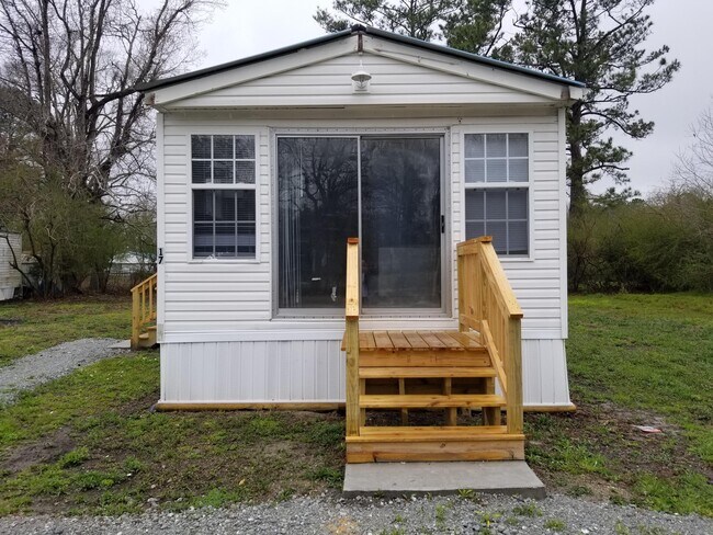 17 Richardson Dr in Hubert, NC - Building Photo - Building Photo