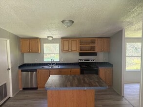 276 Westview Ln in Columbus, MS - Building Photo - Building Photo