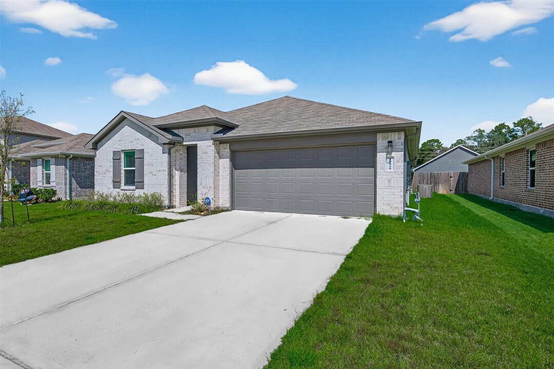 10026 Rose Mallow Ln in Magnolia, TX - Building Photo