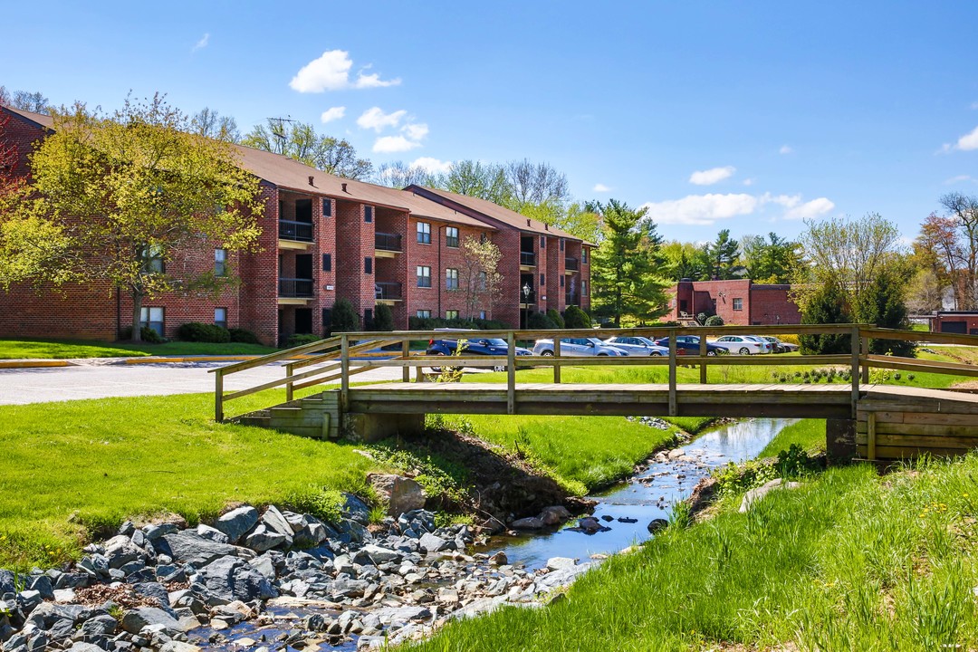 Briarcliff Apartments: Spacious Luxury Liv... in Cockeysville, MD - Building Photo