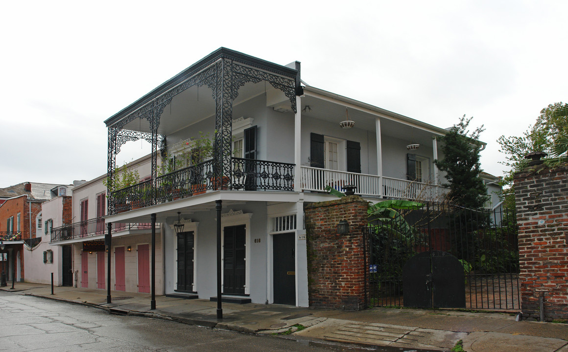 616 Dumaine St in New Orleans, LA - Foto de edificio