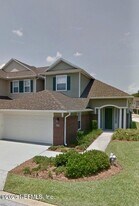 2035 Secret Garden Ln in Fleming Island, FL - Building Photo