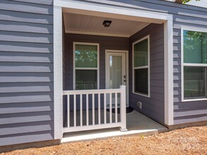 1034 Lyndon Station Dr in Pineville, NC - Building Photo - Building Photo