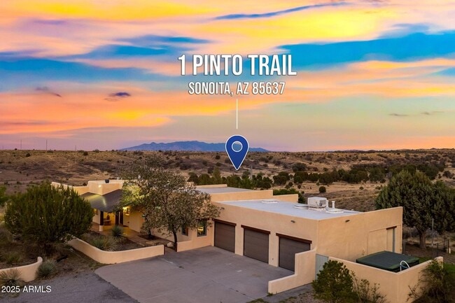 1 Pinto Trail in Sonoita, AZ - Foto de edificio - Building Photo