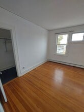 218 Passaic Ave, Unit 2nd floor in Belleville, NJ - Foto de edificio - Building Photo