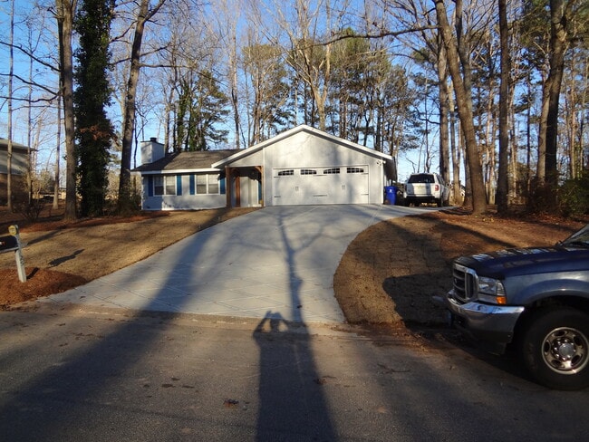 property at 125 Buckeye Ln