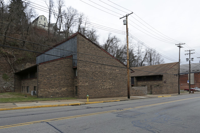 Jody Apartments in East Pittsburgh, PA - Building Photo - Building Photo