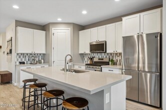 5516 W Western Star Blvd in Phoenix, AZ - Building Photo - Building Photo
