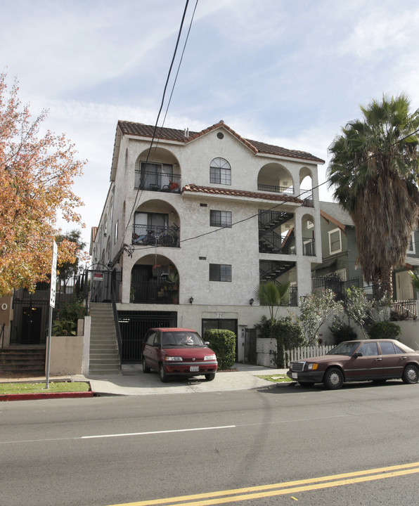 176 S Virgil Ave in Los Angeles, CA - Building Photo