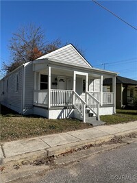 223 Witten St in Petersburg, VA - Foto de edificio - Building Photo