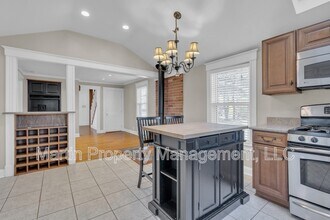 2 Bellevue Ave in Wakefield, MA - Building Photo - Building Photo