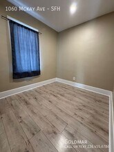 1060 McKay Ave in Windsor, ON - Building Photo - Building Photo