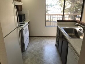 17911 Stone Ave N in Shoreline, WA - Building Photo - Building Photo