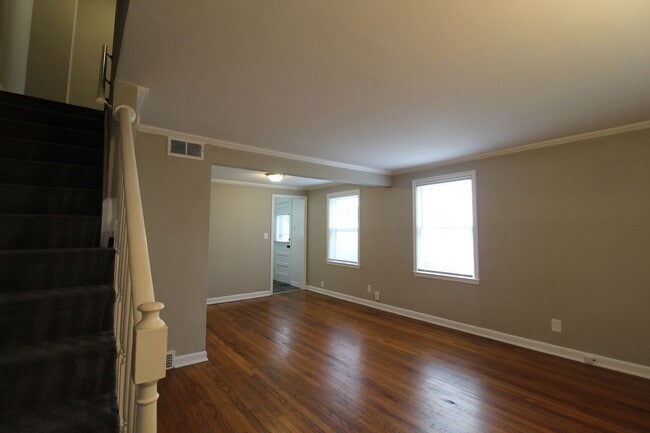 310 E 26th Ave in North Kansas City, MO - Building Photo - Building Photo