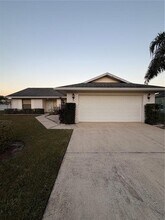 611 Cotulla Dr in Kissimmee, FL - Building Photo - Building Photo