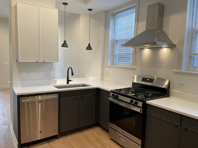 1637 W Huron St in Chicago, IL - Building Photo - Building Photo