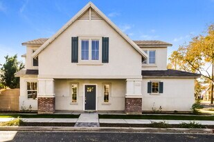 8725 E Lakeview Ave in Mesa, AZ - Building Photo