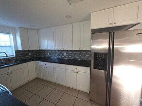 1344 Wickham Ln in Holiday, FL - Building Photo - Building Photo