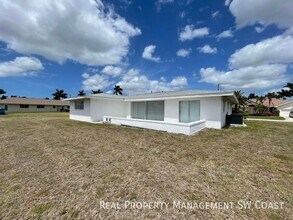 2256 SE 27th St in Cape Coral, FL - Building Photo - Building Photo