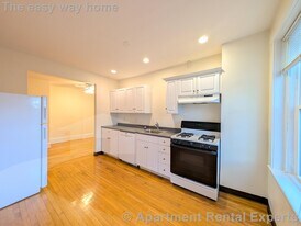331 Harvard St, Unit #11 in Cambridge, MA - Building Photo