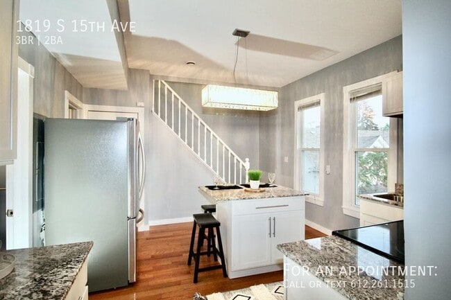 1819 15th Ave S in Minneapolis, MN - Building Photo - Building Photo