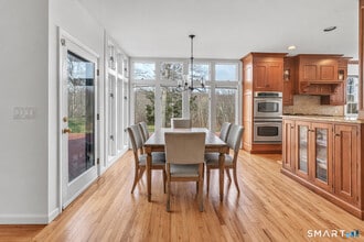 553 Judd Rd in Easton, CT - Building Photo - Building Photo